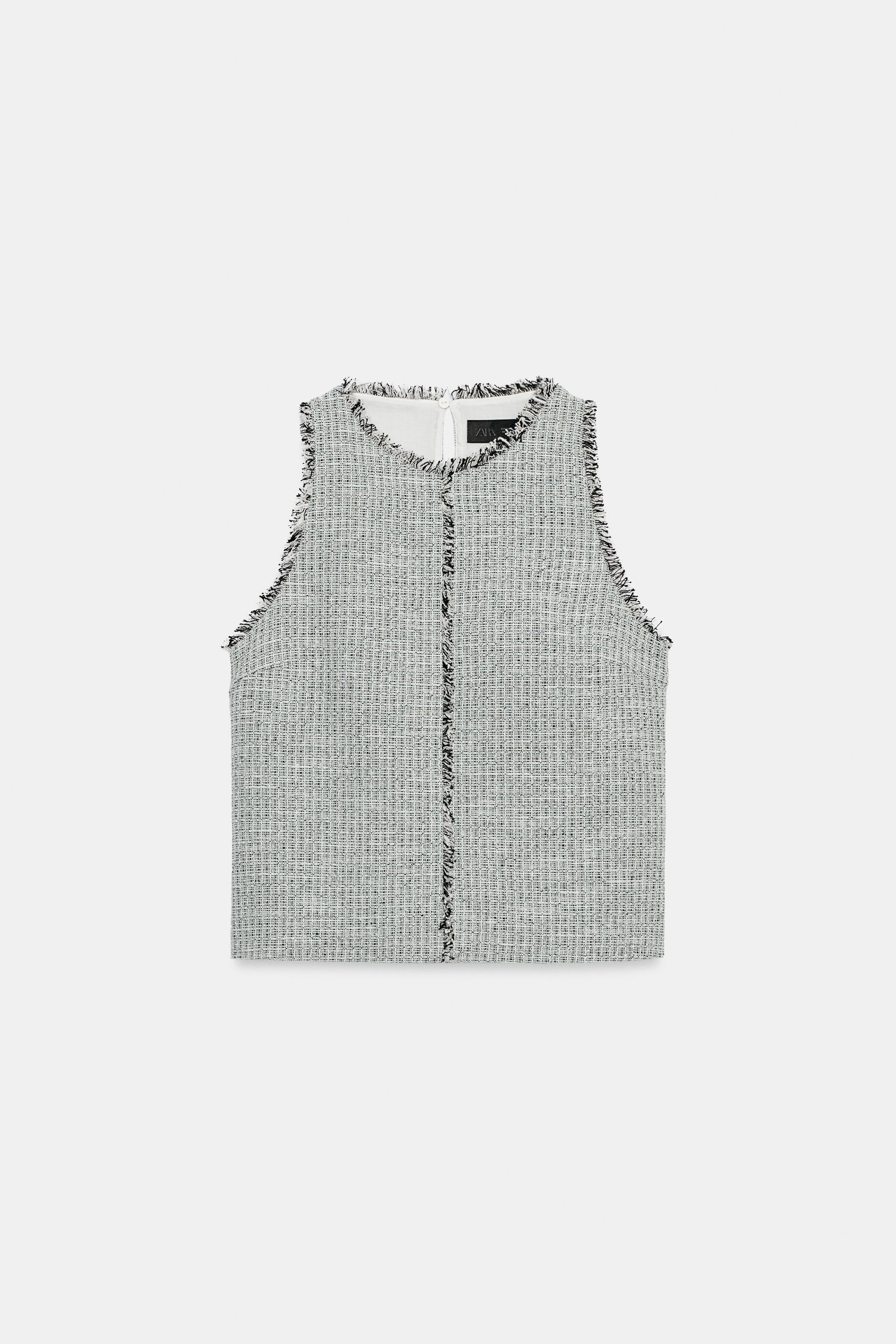 STRUCTURED FRAYED TOP